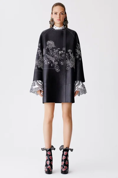 Look 18